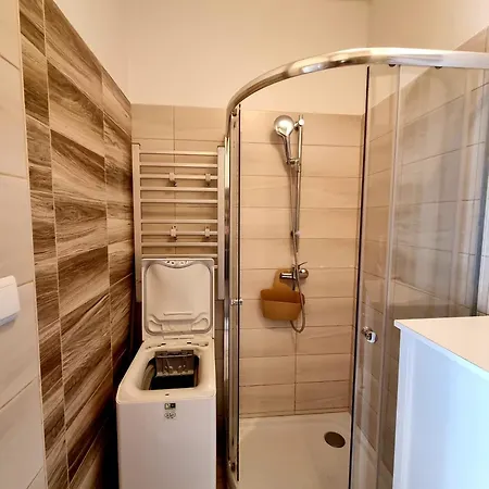 Center Location In Old Town Apartment *